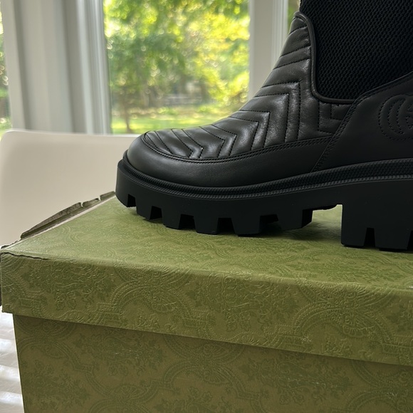 Gucci booties boot 40 NWB black Chelsea - Picture 9 of 9